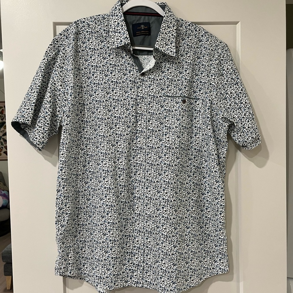 Craft Flow Button Up Collared Shirt Floral